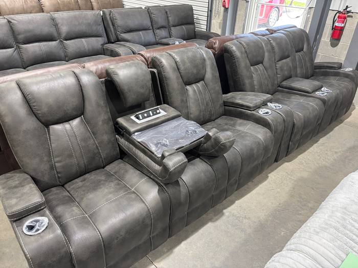 Living room furniture example at BoxDrop Parkersburg