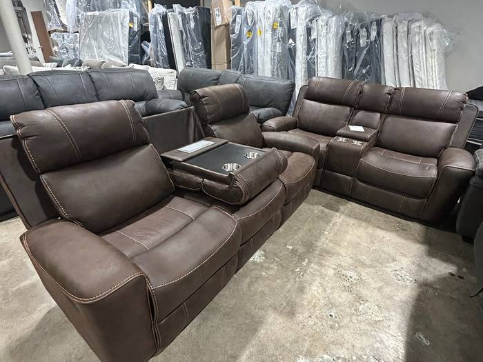 Living room furniture example at BoxDrop Parkersburg