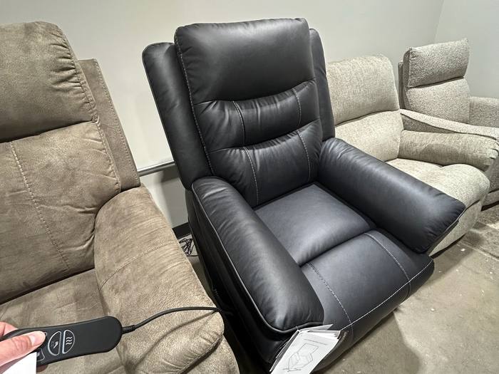 Living room furniture example at BoxDrop Parkersburg