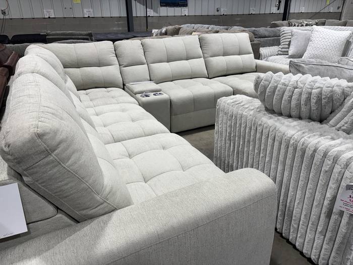 Living room furniture example at BoxDrop Parkersburg
