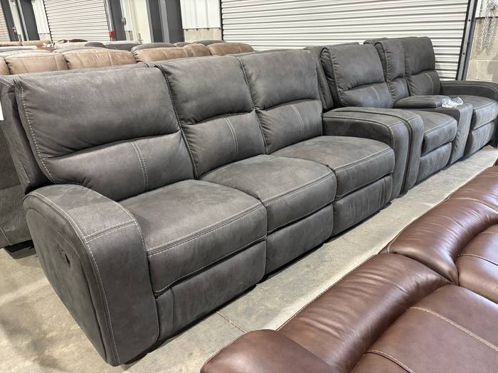 Living room furniture example at BoxDrop Parkersburg