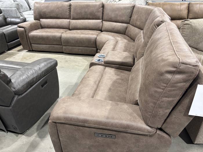 Living room furniture example at BoxDrop Parkersburg