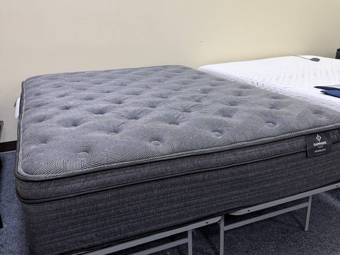 Mattress example at BoxDrop Parkersburg