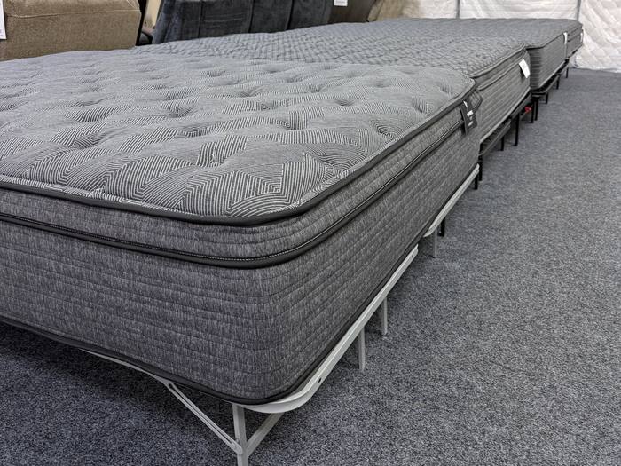 Mattress example at BoxDrop Parkersburg