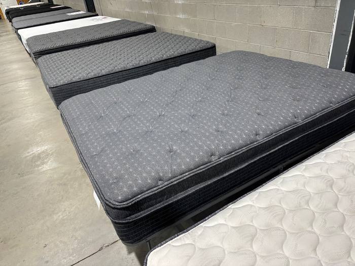 Mattress example at BoxDrop Parkersburg