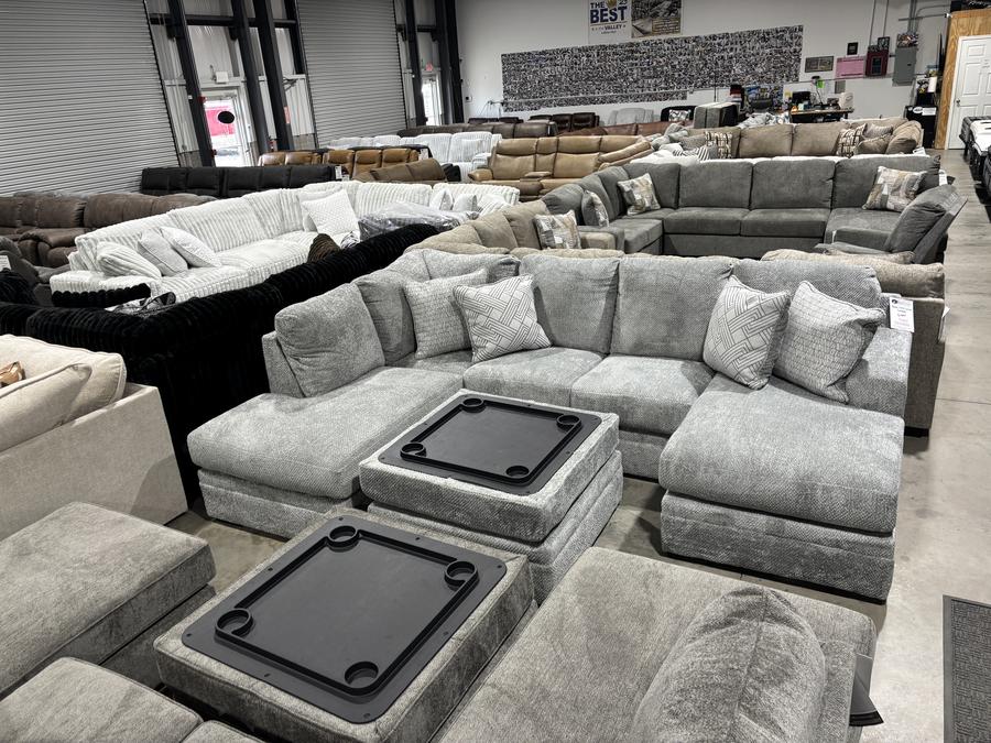 Living room furniture at BoxDrop Parkersburg